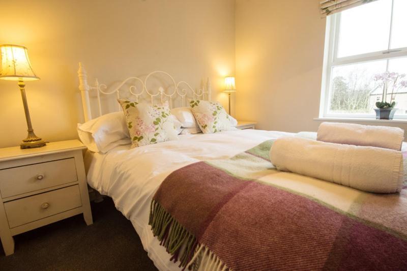 Haddon Cottage - Darwin Lake Holiday Village มัทล็อก ภายนอก รูปภาพ
